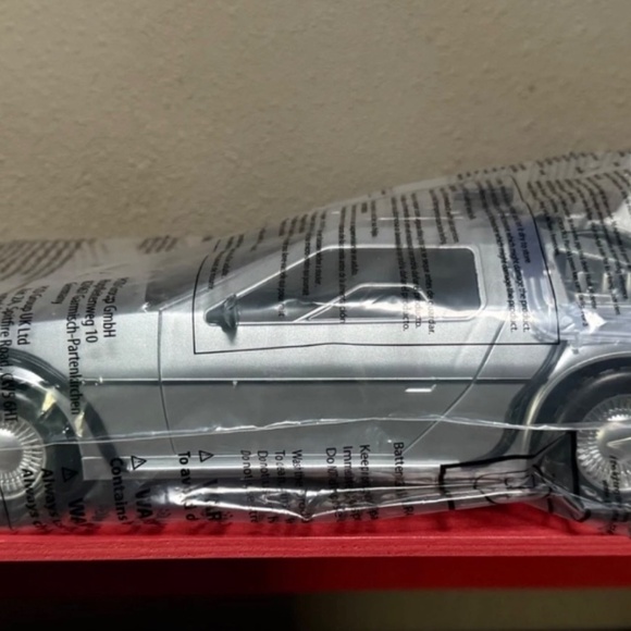 Back to the Future 40th Delorean Car Light-Up Popcorn Bucket AMC Exclusive NEW - Picture 9 of 12